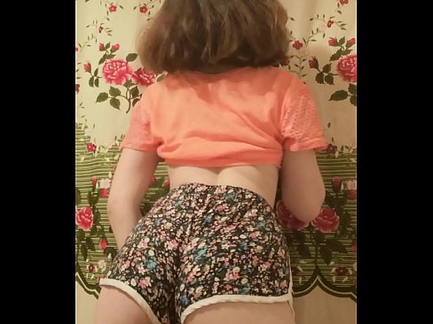 ❤️ Сексуалдуу жаш наристе камерада шорты чечип жатат ️ Порно видео боюнча порно ky.hentaidude.ru ❌️❤