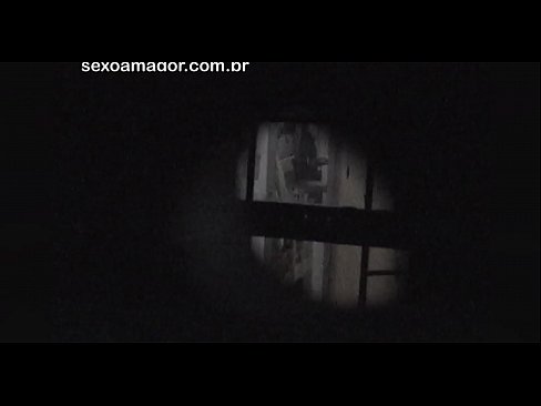 ❤️ Блондини ичкери кирпичтин артына катылган кошуналык войер жашыруун түрдө видеого тартып алат ️ Порно видео боюнча порно ky.hentaidude.ru ❌️❤