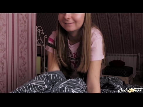 ❤️ Blondie анын BFF анын терең соруп жана анын оозуна сперма алат ️ Порно видео боюнча порно ky.hentaidude.ru ❌️❤